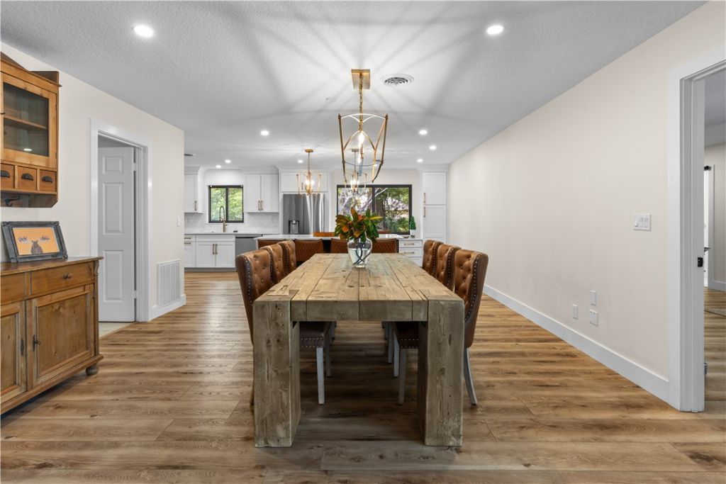 2525 4th Street, Vero Beach, FL 32962 Photo