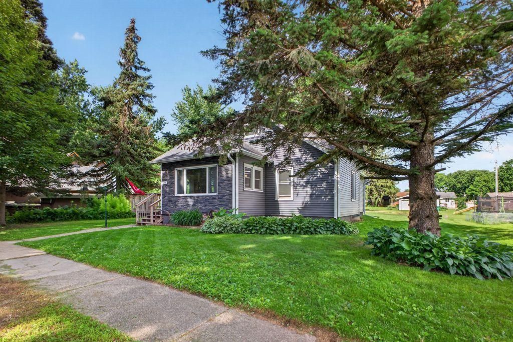 125 2nd Avenue NW, Elgin, MN 55932