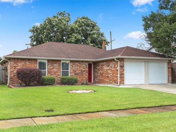 1920 HAMPTON Drive , Harvey, LA 70058