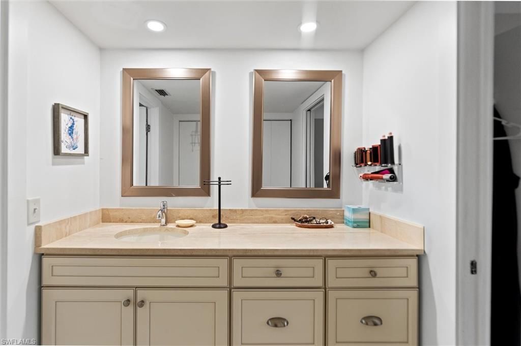 249 Memory Ln, Unit 4, Naples, FL 34112 Photo