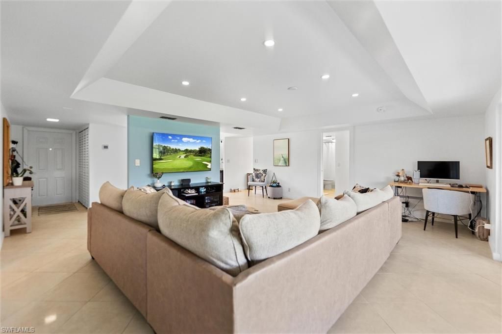 249 Memory Ln, Unit 4, Naples, FL 34112 Photo