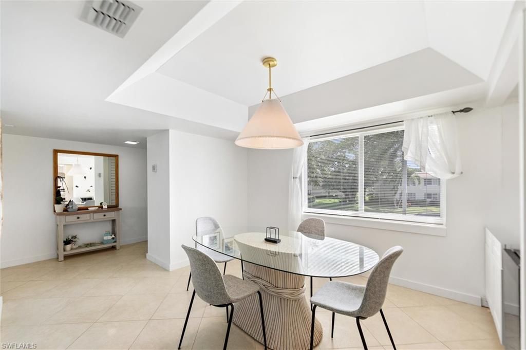 249 Memory Ln, Unit 4, Naples, FL 34112 Photo