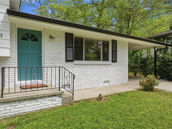 1143 Creekdale Drive , Clarkston, GA 30021