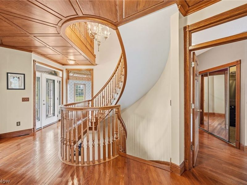 548 Appomattox Court, Lagrange, OH 44050 Photo 6