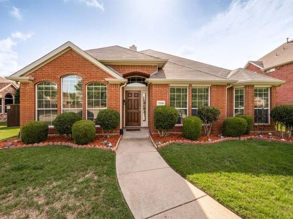 7498 Ravenhill Drive, Frisco, TX 75035