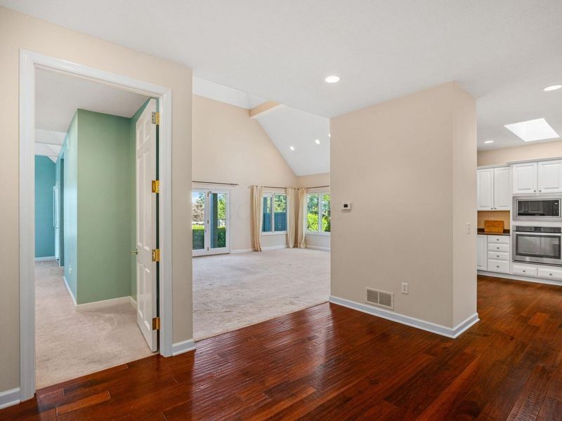 9978 Lavenham Circle W, Powell, OH 43065 Photo 18