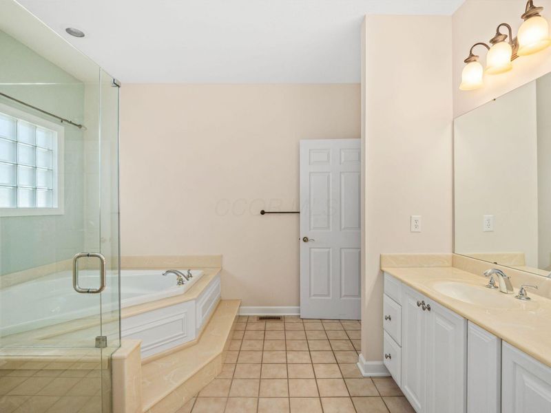 9978 Lavenham Circle W, Powell, OH 43065 Photo 26