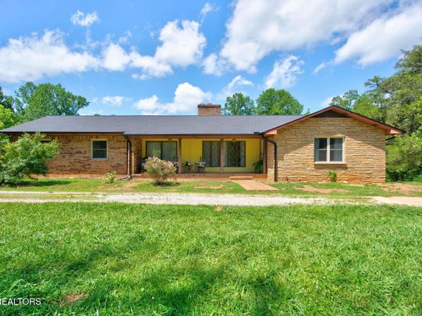 2584 Ditty Rd, Cookeville, TN 38506