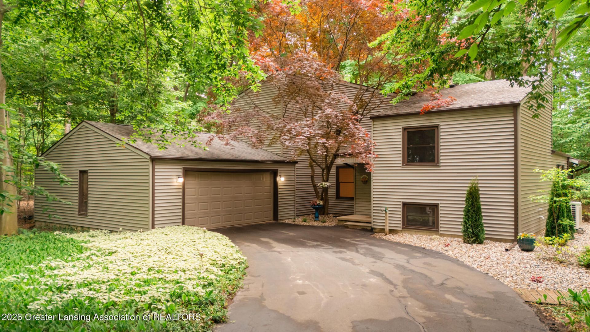 1045 N Eifert Road, Holt, MI 48842 Main Photo