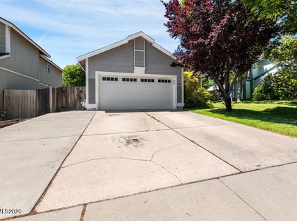 5880 Starcrest Avenue, Reno, NV 89523 Photo