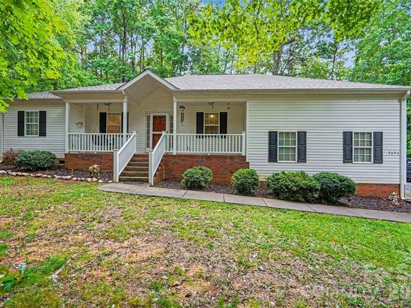 8904 Gosnell Drive, Charlotte, NC 28227