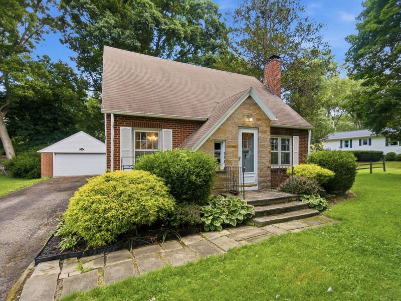 933 E High Street, Mount Vernon, OH 43050 Photo 1