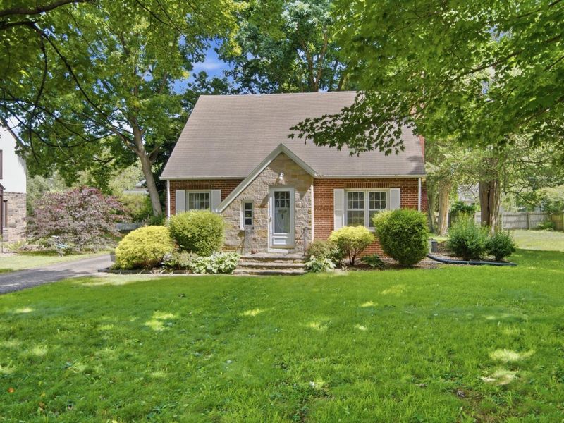 933 E High Street, Mount Vernon, OH 43050 Photo 2