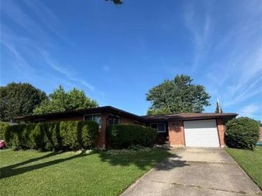 1389 Mapleridge Drive, Fairborn, OH 45324
