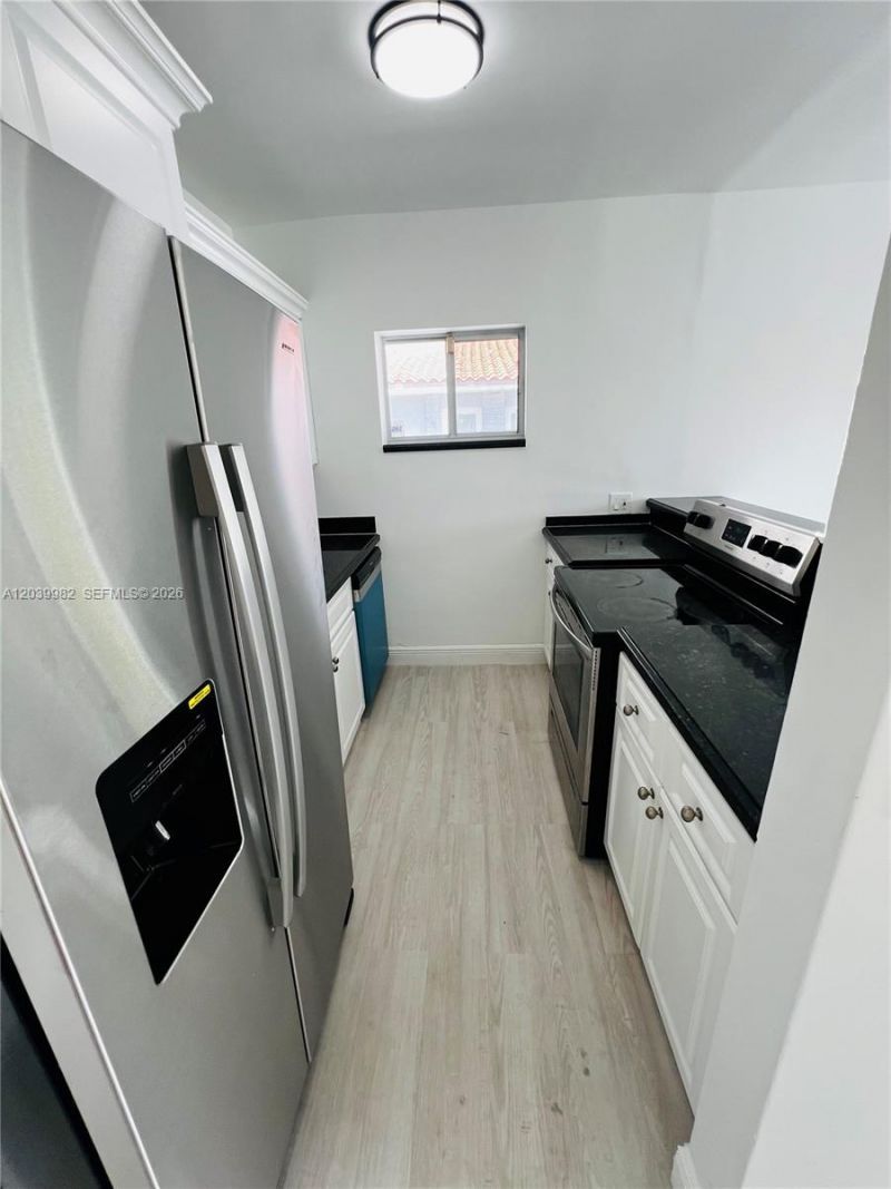 2033 Calais Dr , Unit 10, Miami Beach, FL 33141 Photo
