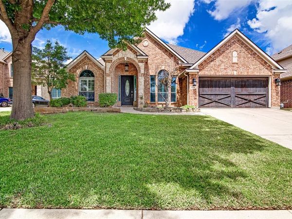 904 Monticello Drive, Burleson, TX 76028