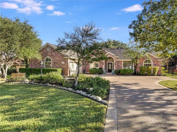 207 Tellus ST , Lakeway, TX 78734