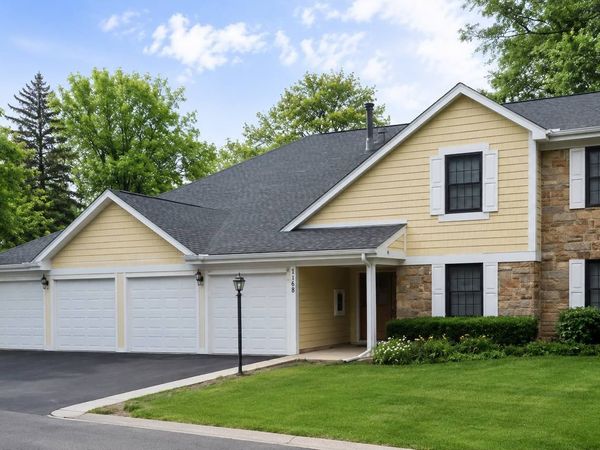 1168 Middlebury Lane , Unit A-1, Wheeling, IL 60090