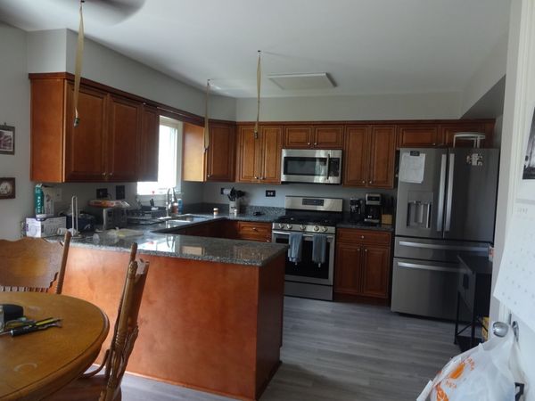 1230 Trinity Drive, Carol Stream, IL 60188