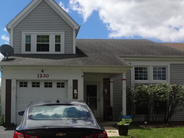 1230 Trinity Drive, Carol Stream, IL 60188