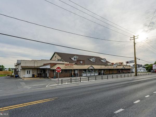 3097 OLD PHILADELPHIA PIKE, BIRD IN HAND, PA 17505