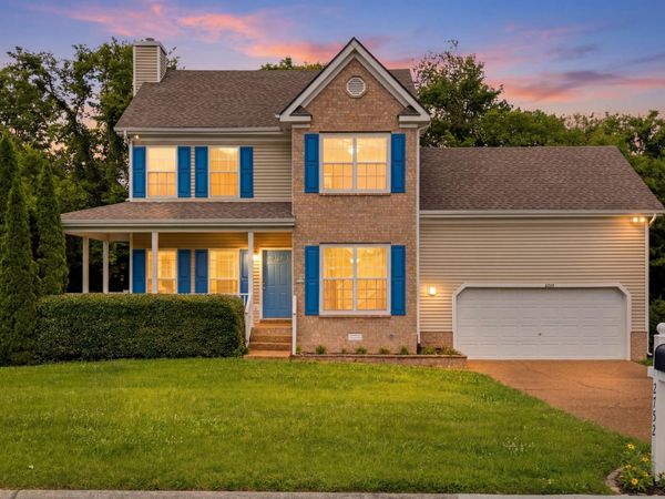 2752 Aston Woods Ln, Thompsons Station, TN 37179