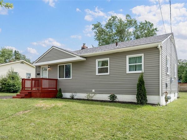 146 Greeley Lane , Youngstown, OH 44505