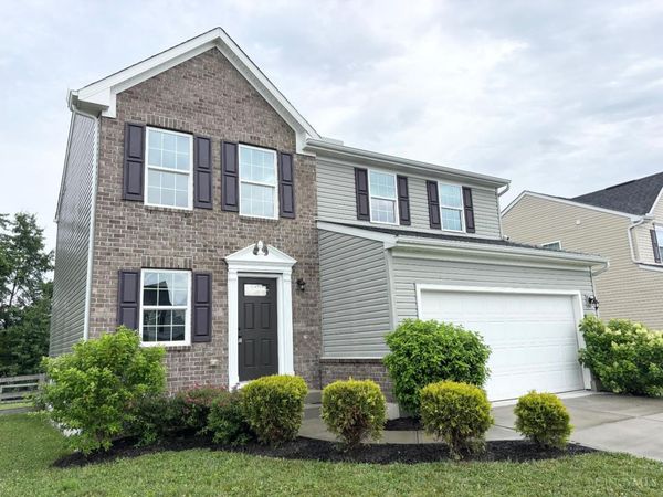 1394 Apple Farm Drive, Amelia, OH 45102