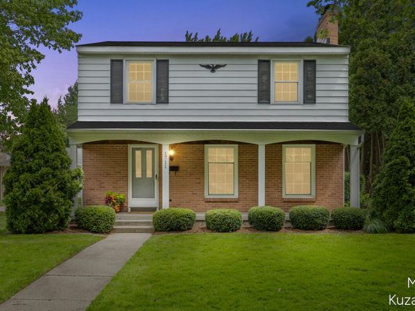 1711 Country Club Drive NE, Grand Rapids, MI 49505