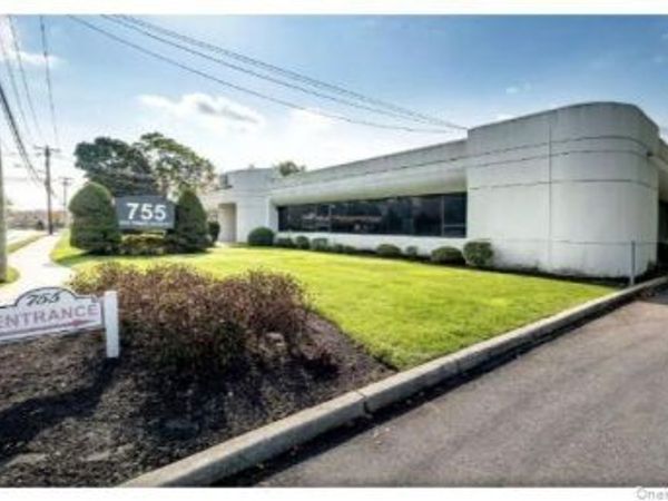 755 Park Avenue , Unit 120, Huntington, NY 11743