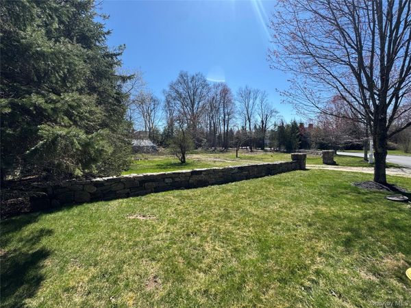 5 Stone Bridge Road , Purchase, NY 10577