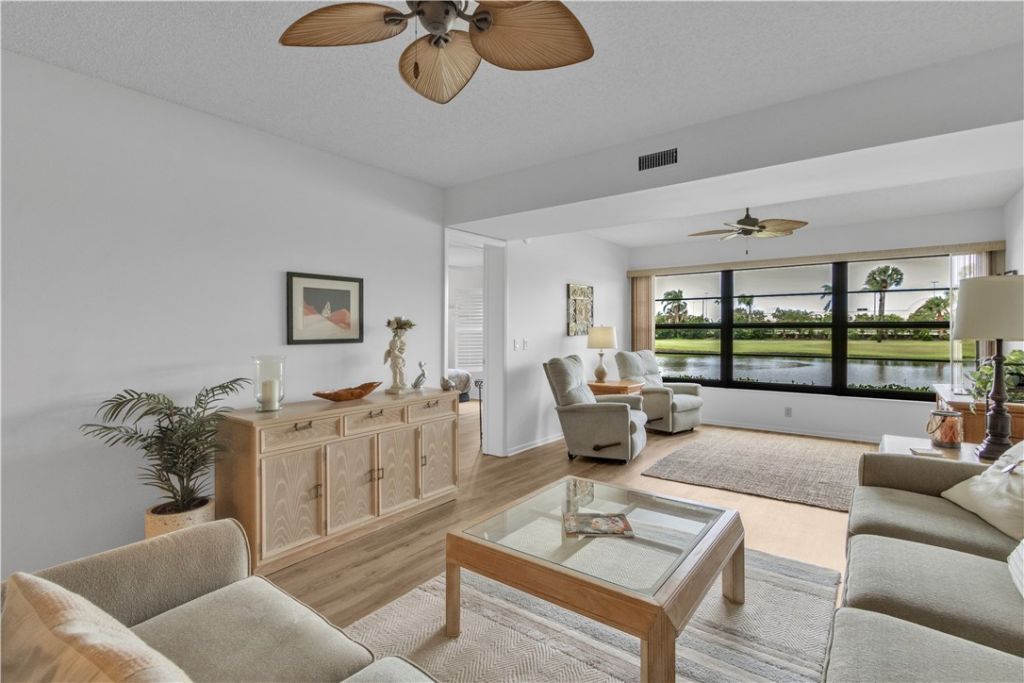 38 Plantation Drive, Unit 101, Vero Beach, FL 32966 Photo
