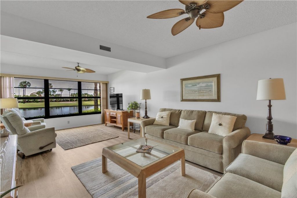 38 Plantation Drive, Unit 101, Vero Beach, FL 32966 Photo