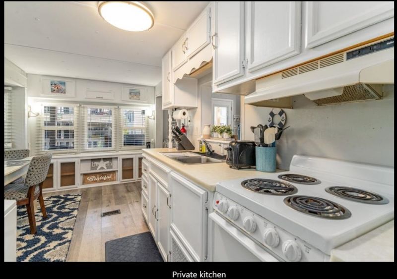 6001 -1620 S Kings Hwy.  Photo 15