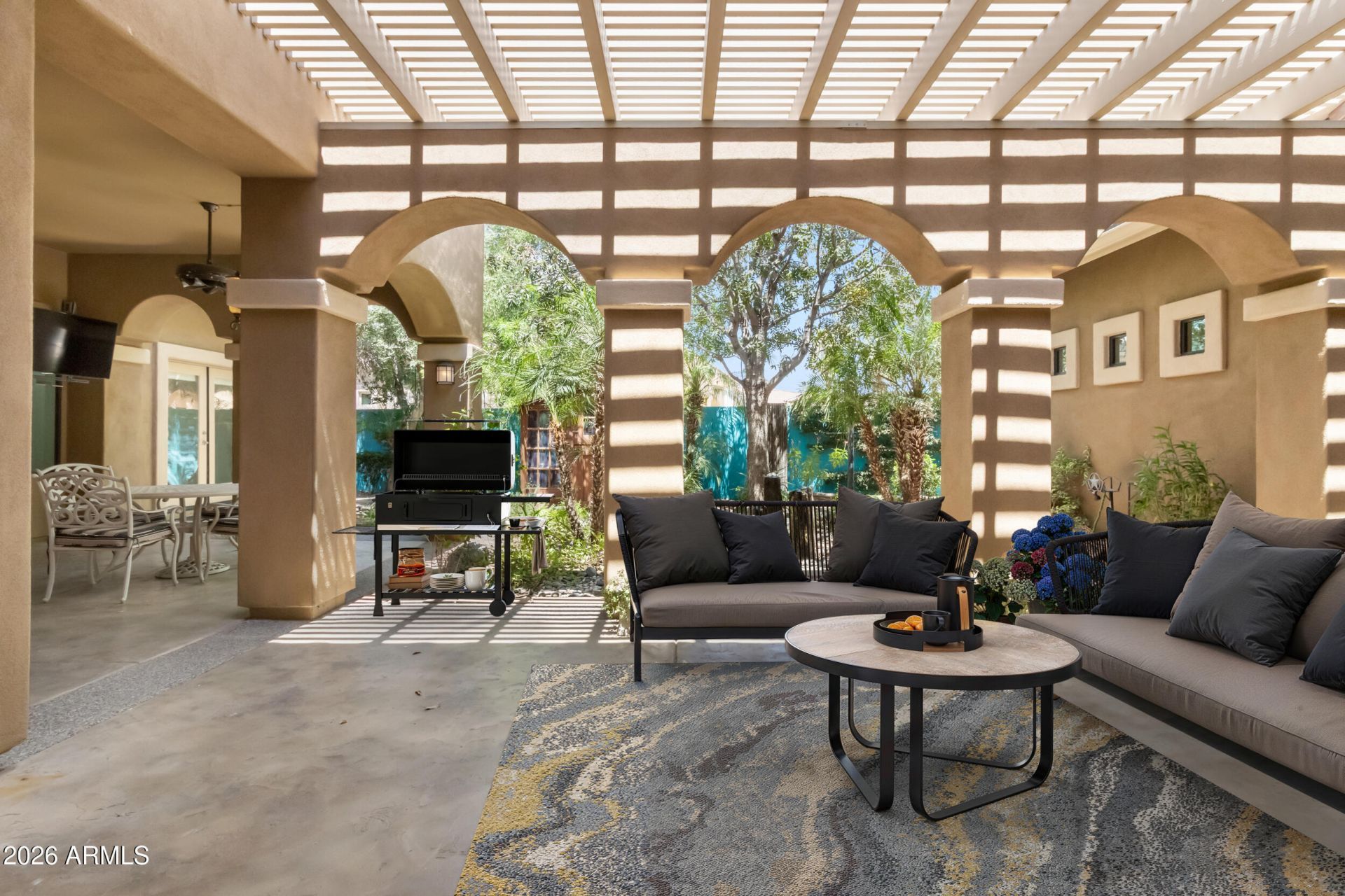 11660 W LAKEVIEW Court, Surprise, AZ 85378