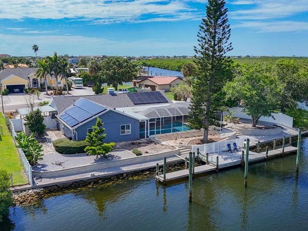 6531 SANTIAGO COURT , APOLLO BEACH, FL 33572