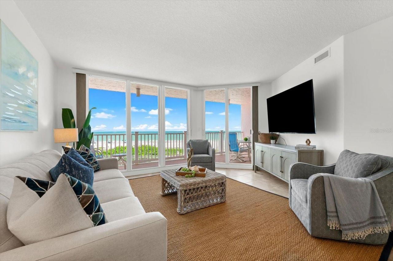 2600 Gulf Drive N, Unit 33, Bradenton Beach, FL 34217 Photo