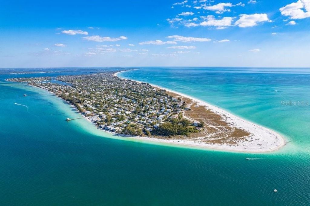 2600 Gulf Drive N, Unit 33, Bradenton Beach, FL 34217 Photo