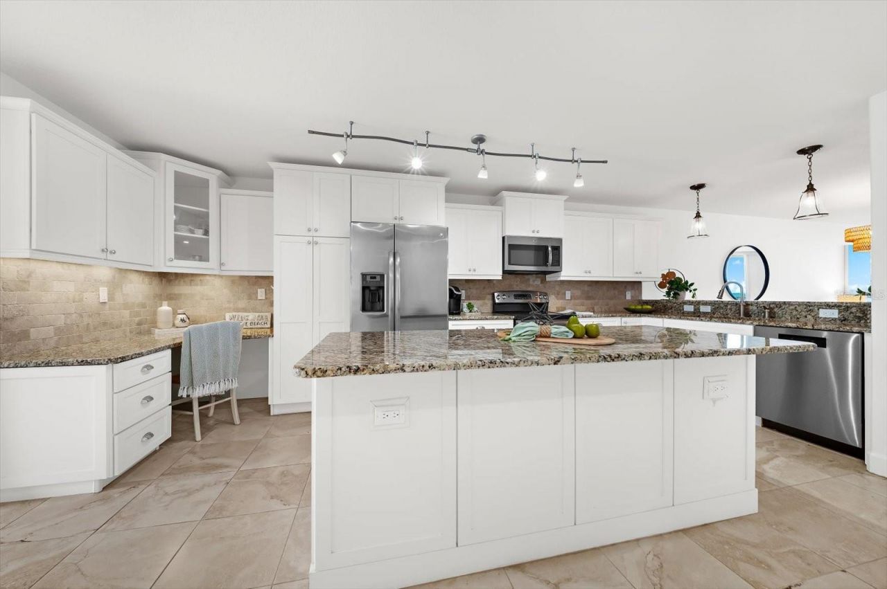 2600 Gulf Drive N, Unit 33, Bradenton Beach, FL 34217 Photo