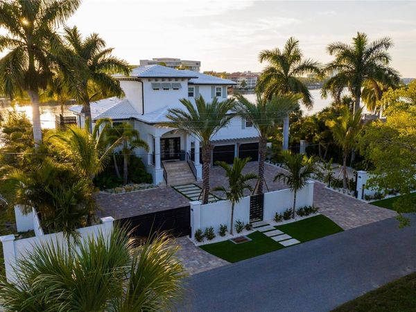 6448 HOLLYWOOD BOULEVARD , SARASOTA, FL 34231