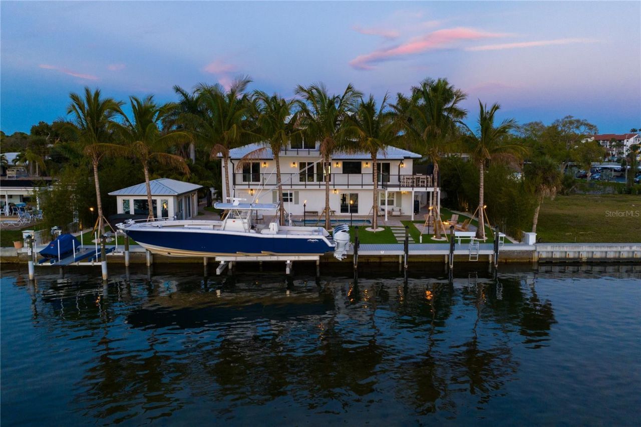 6448 Hollywood Boulevard, Sarasota, FL 34231 Photo
