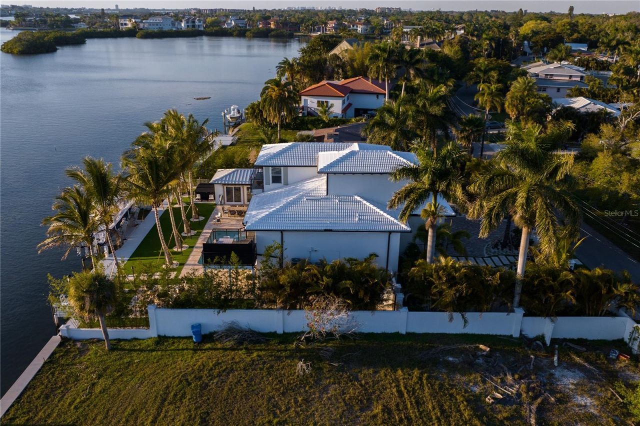6448 Hollywood Boulevard, Sarasota, FL 34231 Photo
