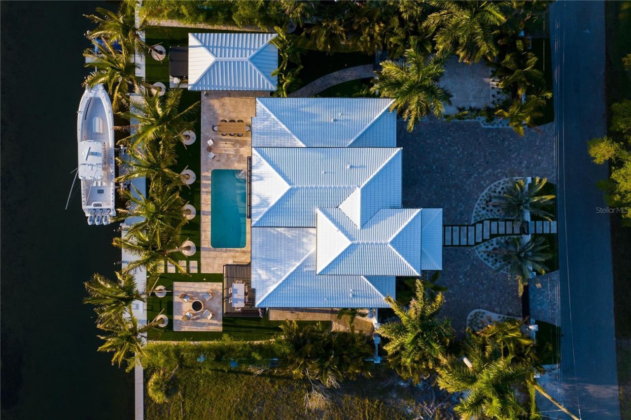6448 Hollywood Boulevard, Sarasota, FL 34231 Photo