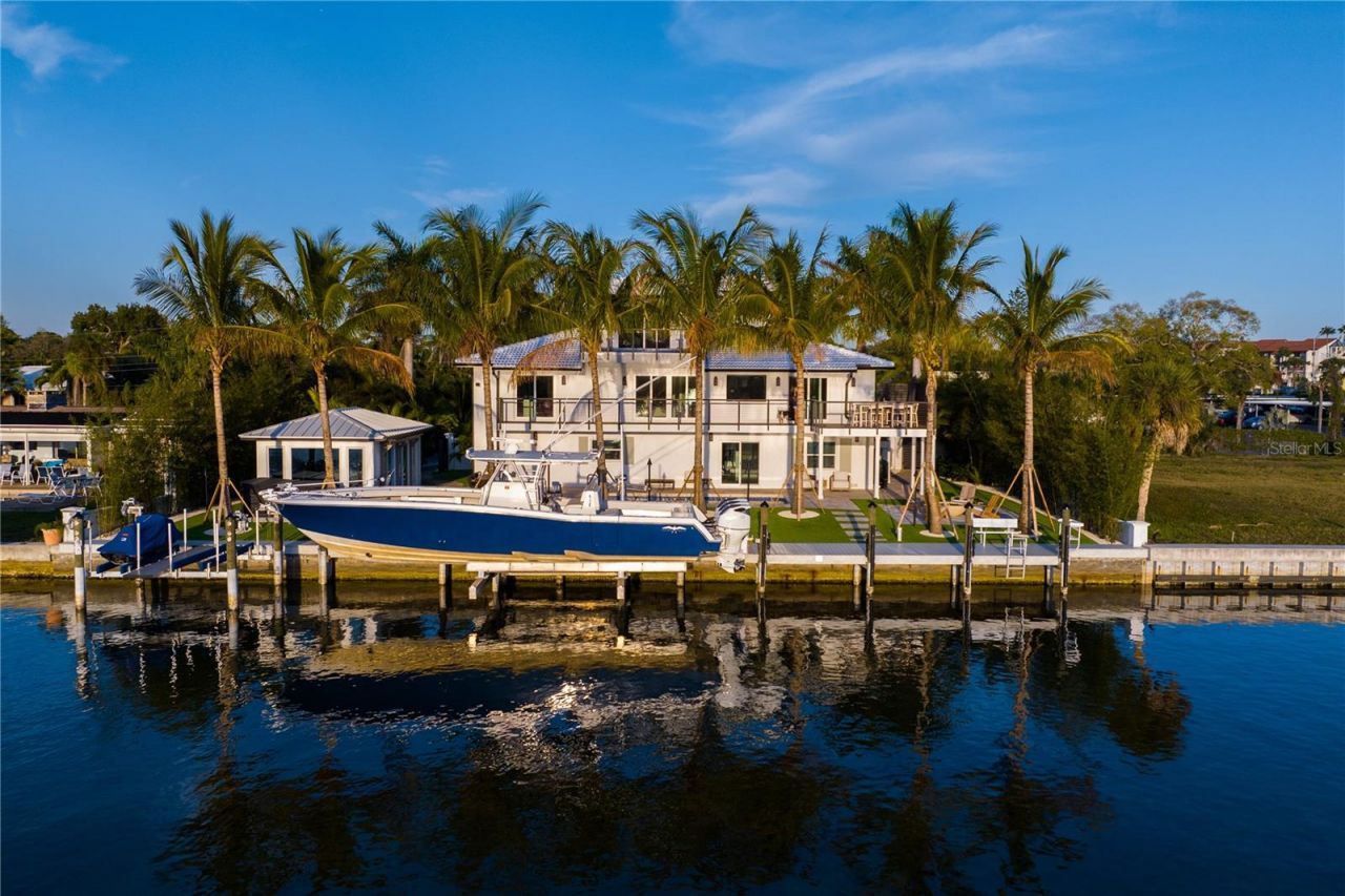 6448 Hollywood Boulevard, Sarasota, FL 34231 Photo