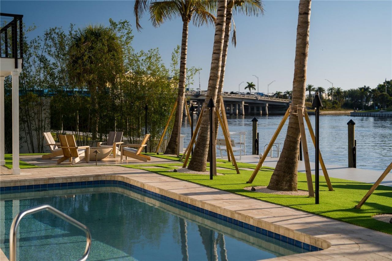 6448 Hollywood Boulevard, Sarasota, FL 34231 Photo
