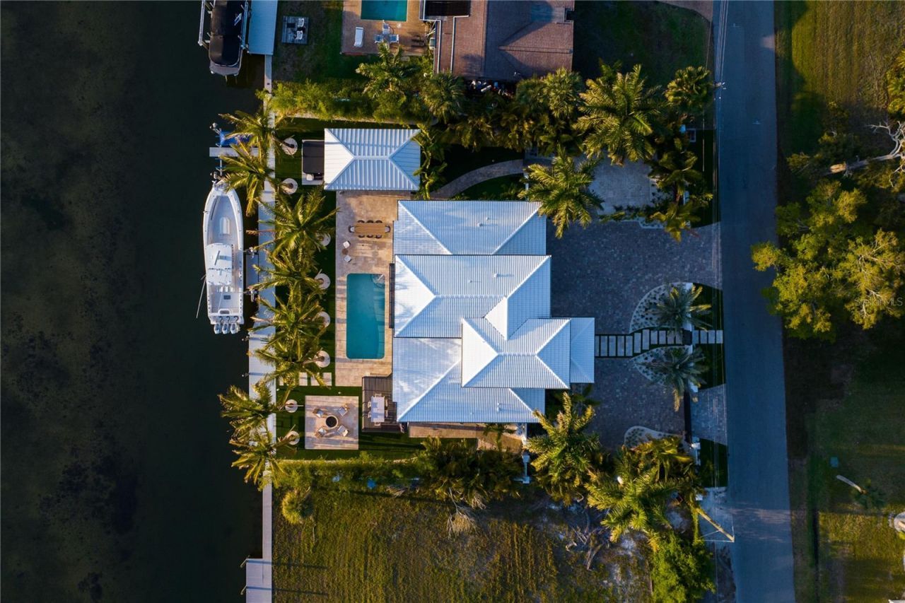 6448 Hollywood Boulevard, Sarasota, FL 34231 Photo
