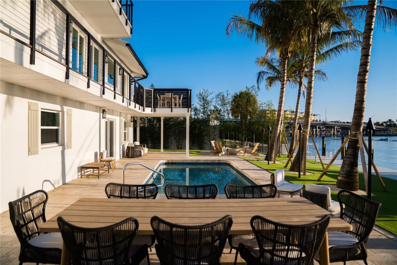 6448 Hollywood Boulevard, Sarasota, FL 34231 Photo