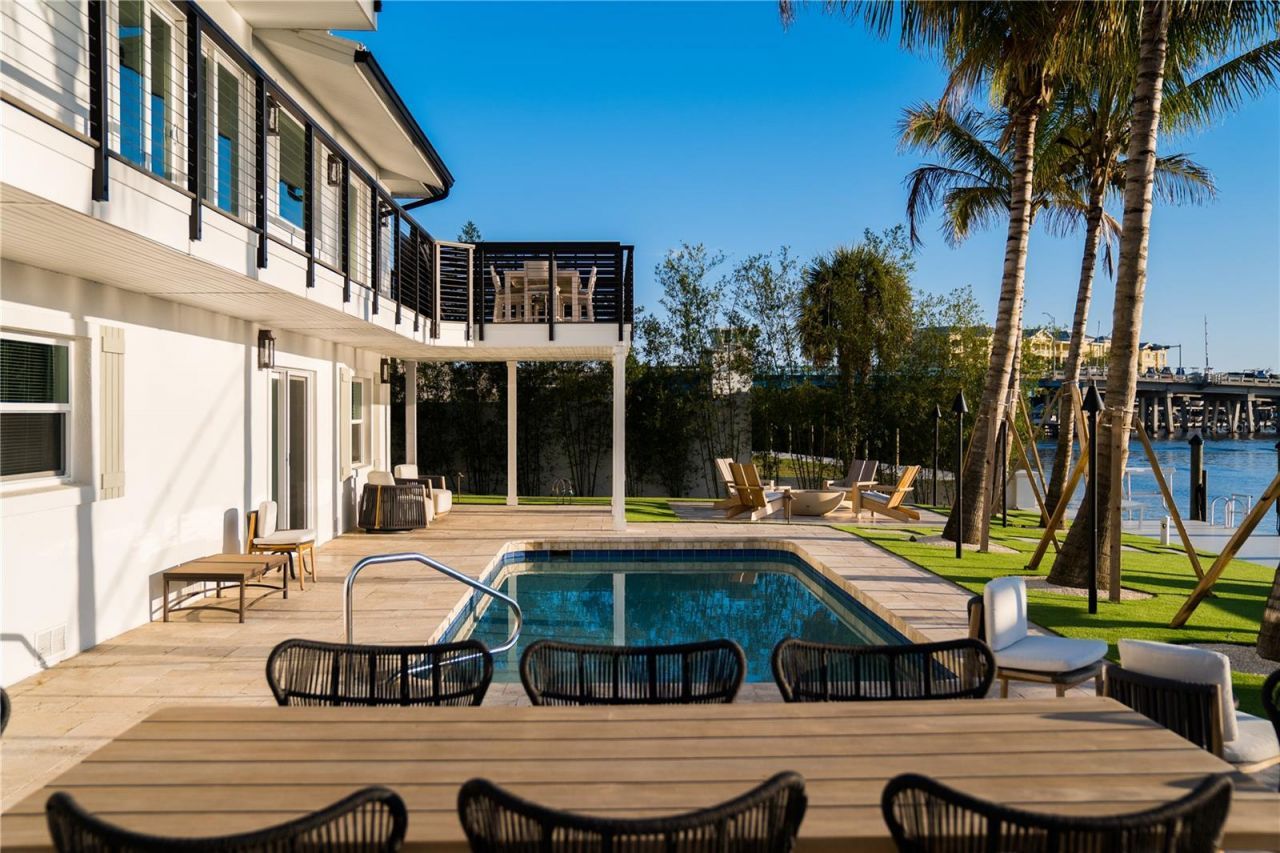 6448 Hollywood Boulevard, Sarasota, FL 34231 Photo