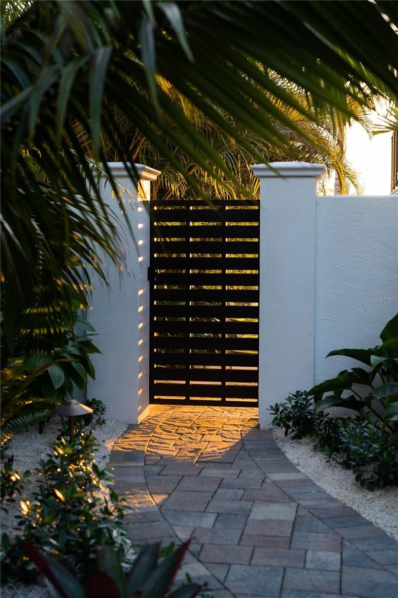 6448 Hollywood Boulevard, Sarasota, FL 34231 Photo