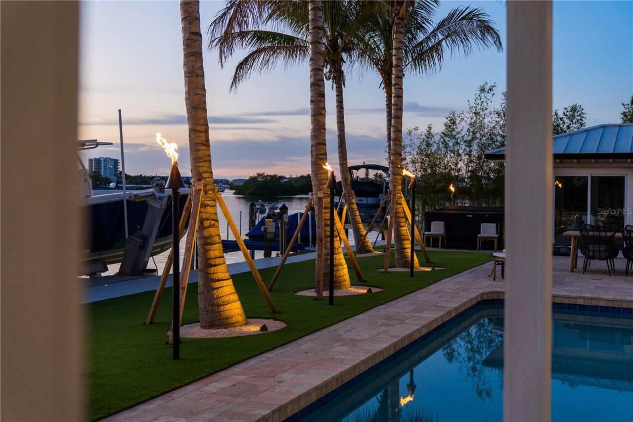 6448 Hollywood Boulevard, Sarasota, FL 34231 Photo
